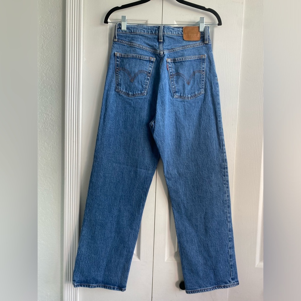 Levi’s Ribcage Straight - Picture 2 of 5